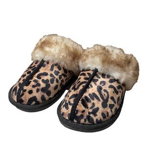 Besroad Women's Faux Fur Warm Shoes size Medium